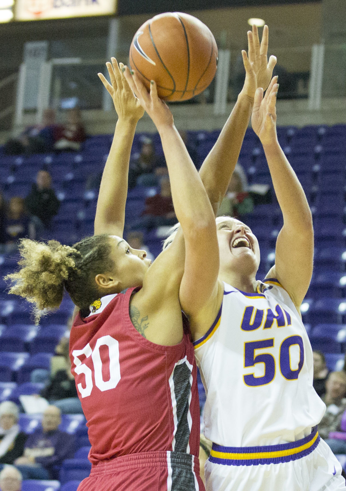 121519kw-uni-womens-bball-03